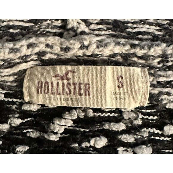 Hollister Women's Hooded Sweater Gray Aztec Poncho Style Size Small - Picture 8 of 8